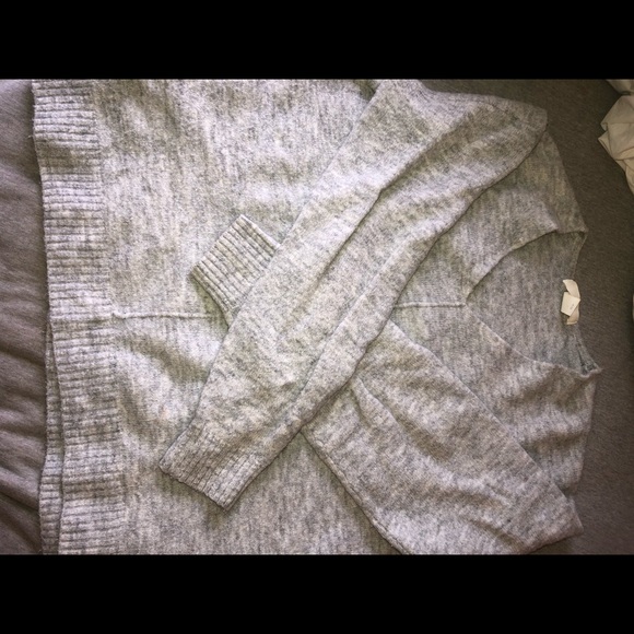 Gray Sweater - Picture 5 of 5